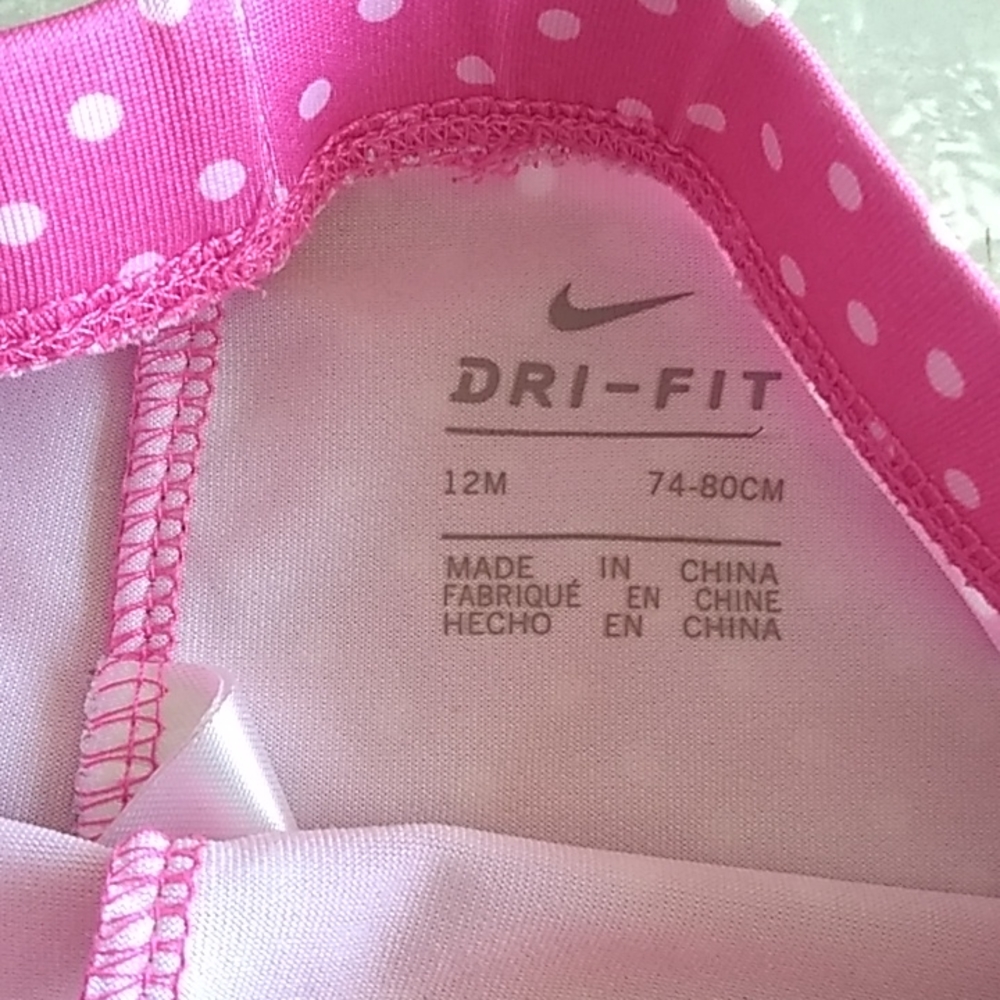 Nike Dri-FIT mid calf leggings. - Picture 2 of 7
